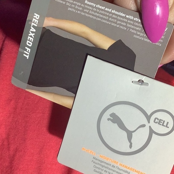 PUMA NEW - Sz XS - oversized cropped Jersey style Tee - with dry cell technology - Picture 3 of 7